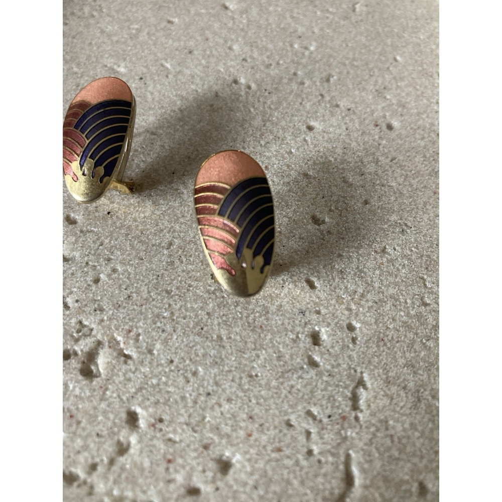 Vintage Gold Tone Cloisonne Enamel Earrings Pierced Omega Back Pink Purple Oval - Picture 2 of 5
